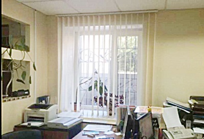 Готовый офис в высоком цоколе на Владимирской